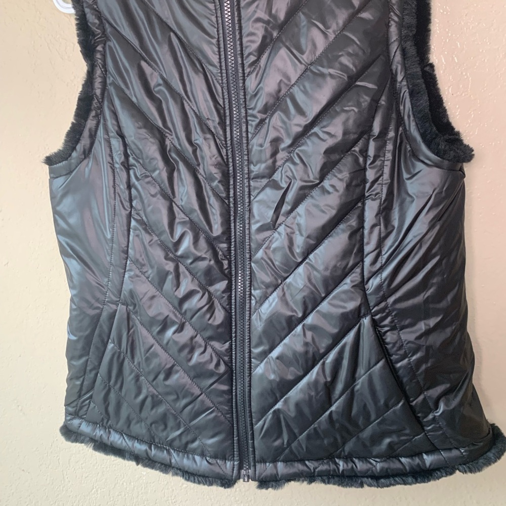 Nicole Miller Black Reversible Quilted Faux Fur Puffer Vest Cozy Winter Size M - Picture 6 of 8